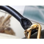 𝐋𝐎𝐔𝐈𝐒𝐕𝐔𝐈𝐓𝐓𝐎𝐍 Hide&Seek handbag M22724